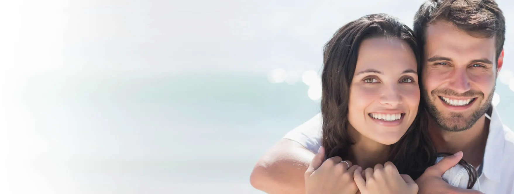 Do porcelain veneers hurt?